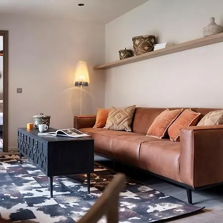 Ynycio Hotel 4*