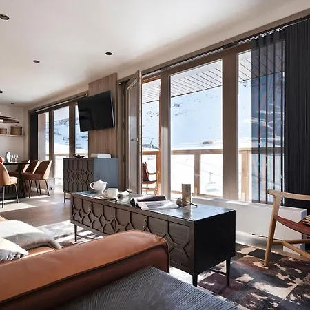 Ynycio Hotel 4*