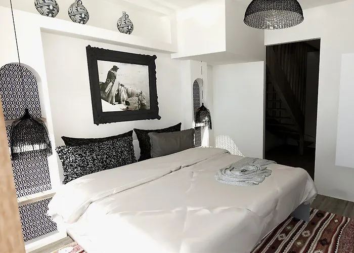 Ynycio Hotel